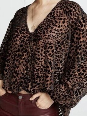 Wild Dreams Leopard Velvet Burnout Balloon Sleeve Blouse in XS
